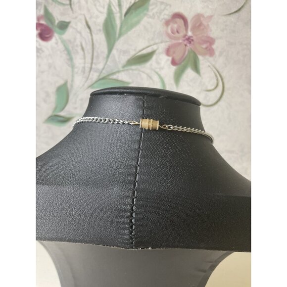 Silver Chain Necklace With Round Glass Pendant & Barrel Closure - Picture 3 of 5